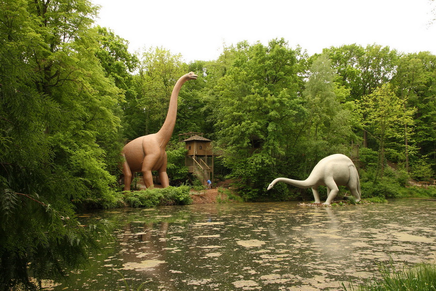 Saurierpark брахиозавр и диплодок